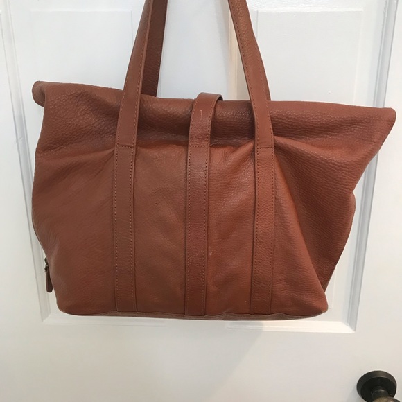 LL Bean Signature Collection leather tote - Picture 4 of 8